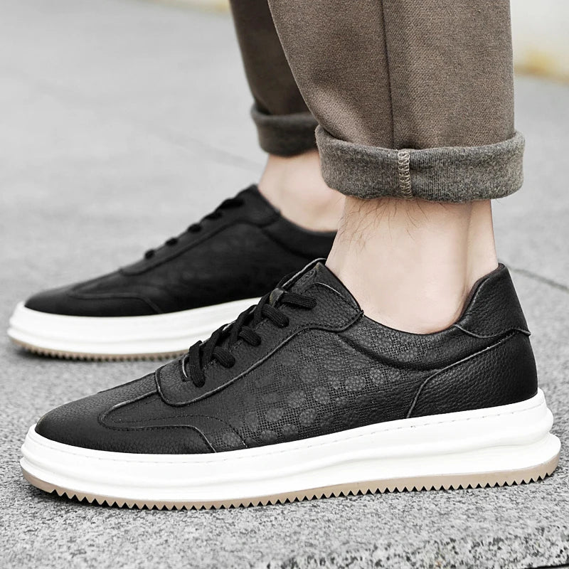 Rowan Full-Grain Leather Sneakers with Breathable Lining and Cushioned Insole for All-Day Comfort - The Southern AtelierSKU_1791062855053_415