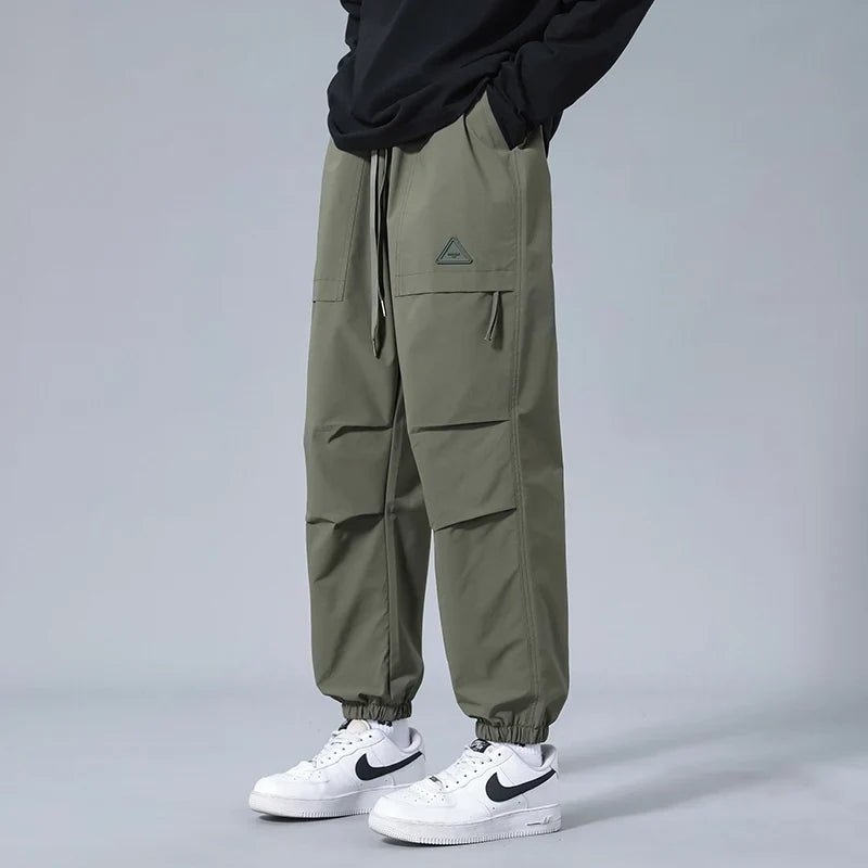 Porter Cargo Joggers in Breathable Stretch Fabric for Secure Storage and a Custom Fit - The Southern AtelierSKU_1791064585045_531