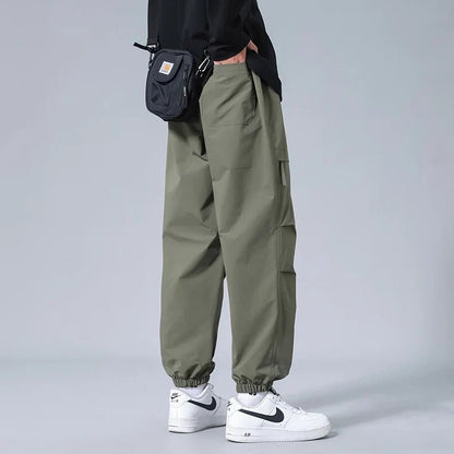 Porter Cargo Joggers in Breathable Stretch Fabric for Secure Storage and a Custom Fit - The Southern AtelierSKU_1791064585045_531