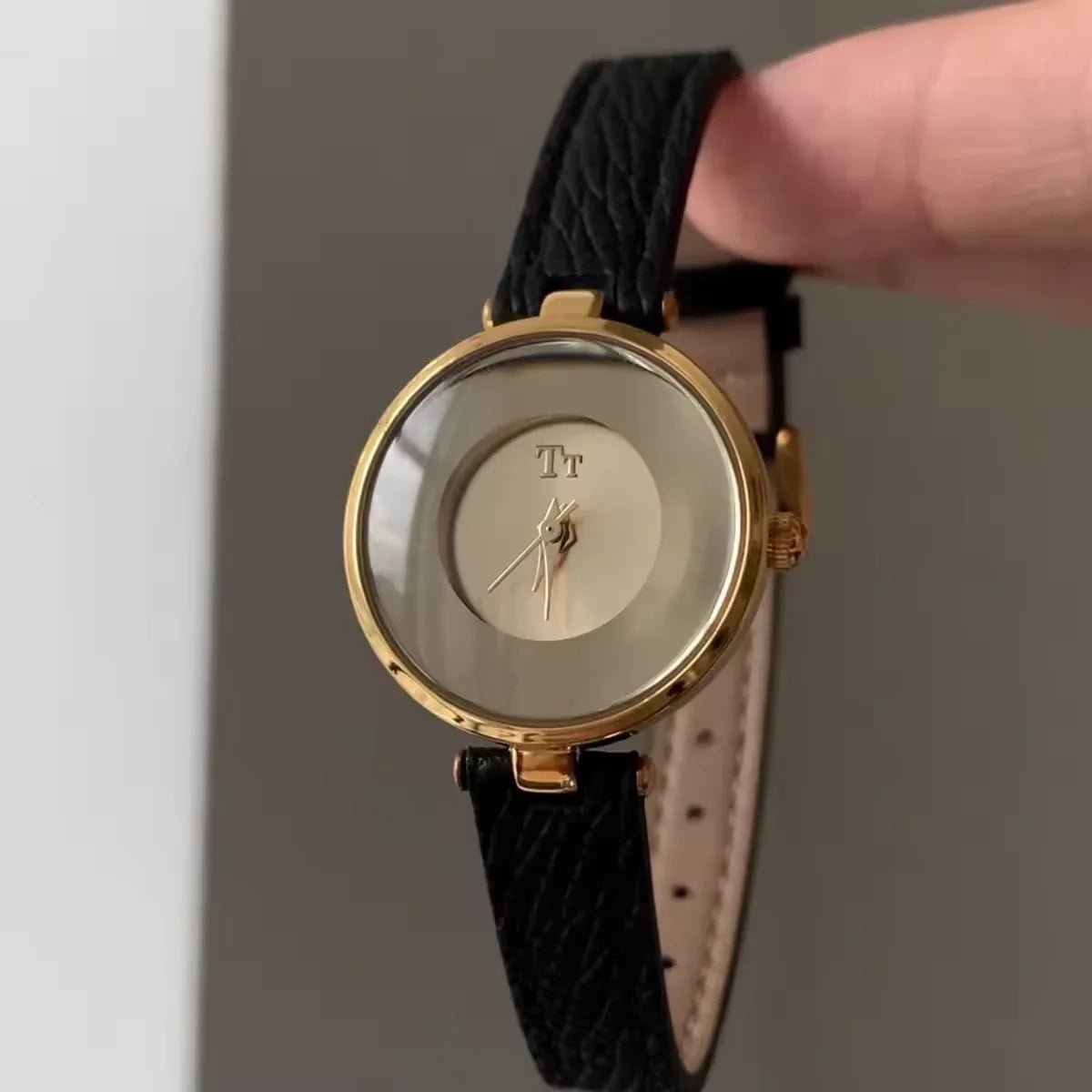 Rowan Genuine Leather Strap Watch with Polished Alloy Case for Everyday Wear - The Southern AtelierSKU_1791063777118_504