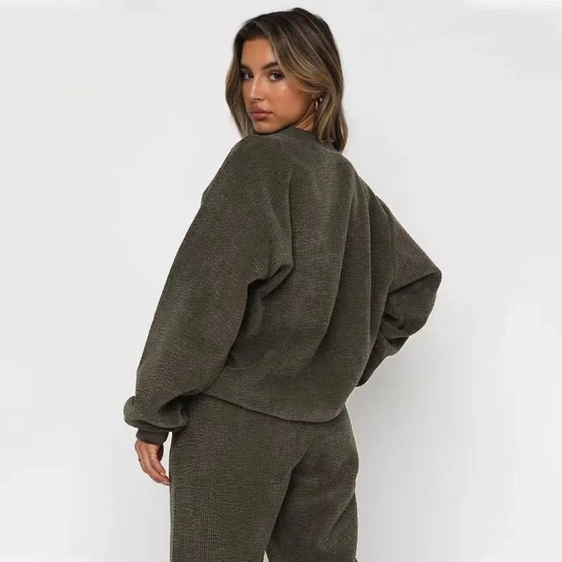 Rowan Relaxed Sweatshirt and Cuffed Drawstring Jogger Set in Ultra-Soft Corduroy-Textured Fabric - The Southern AtelierSKU_1791063937161_834