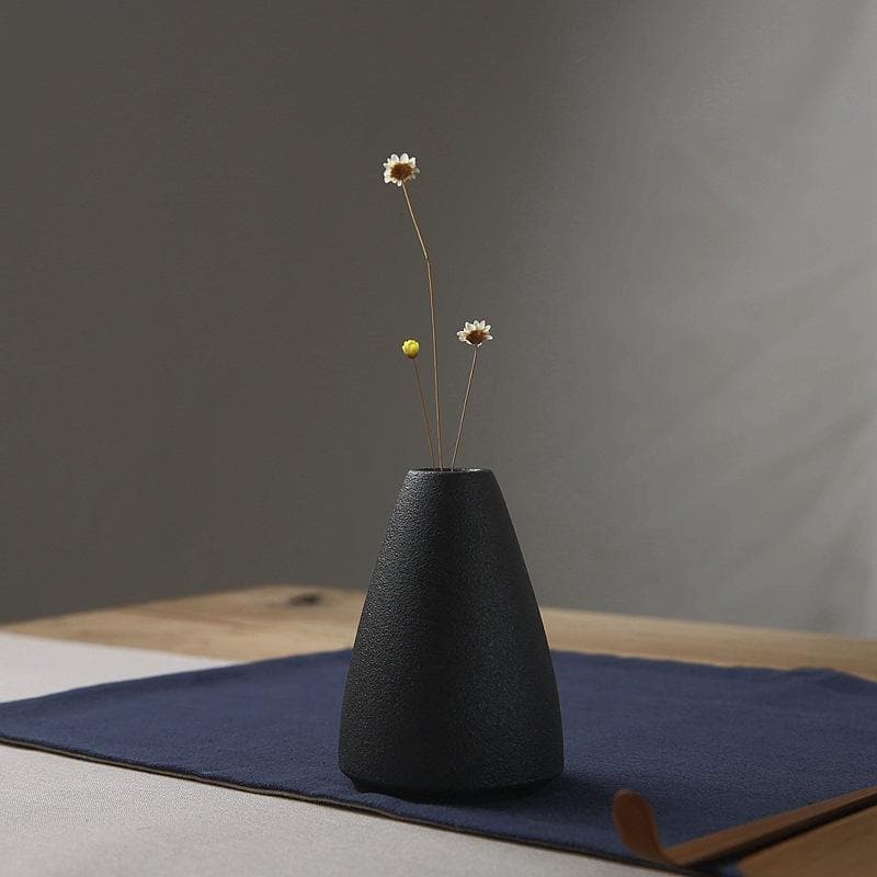 The Southern Atelier – Black as Night Ceramic Vases - The Southern AtelierSKU_1755799743880_303