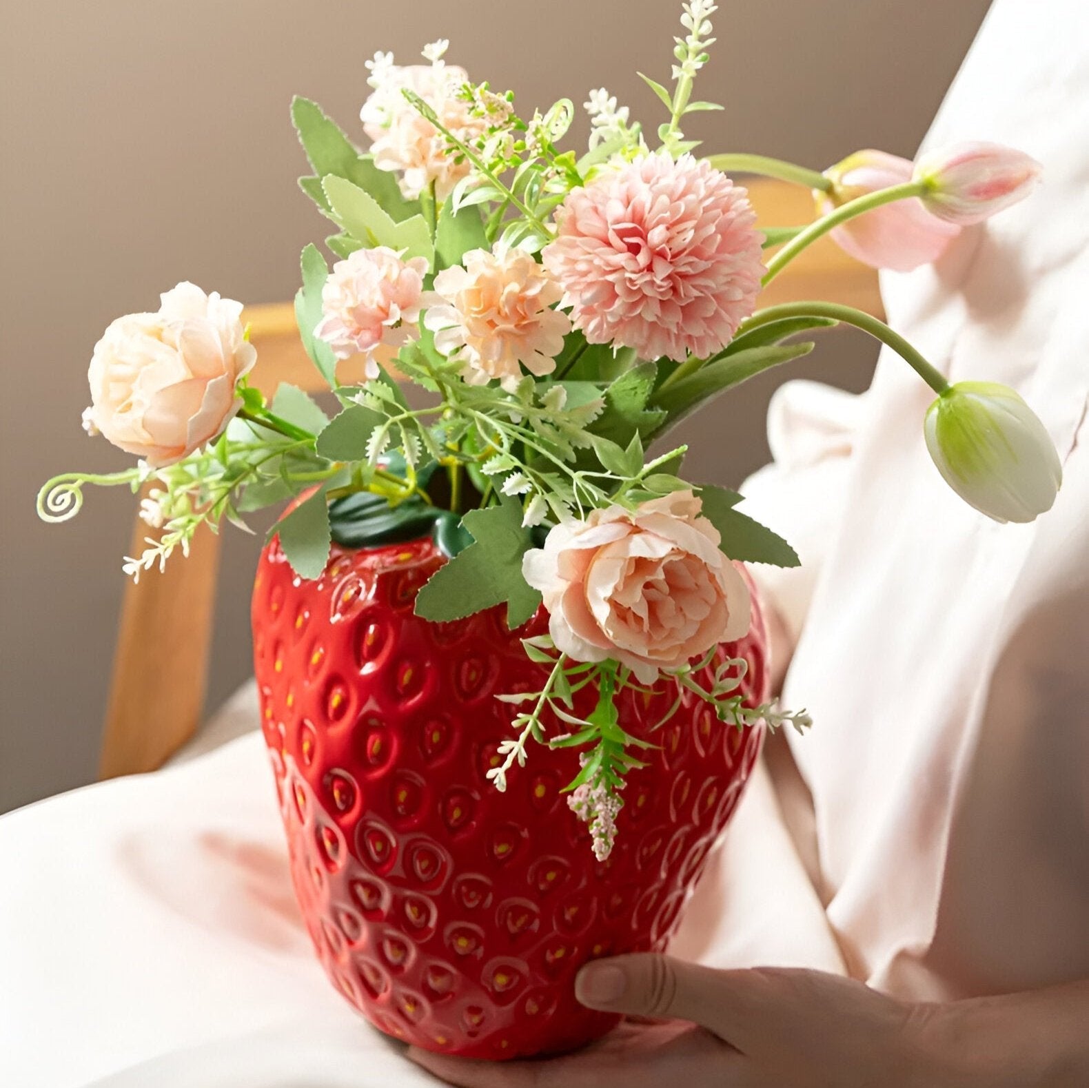 The Southern Atelier – Ceramic Strawberry Vase | Charming Floral Accent for Timeless Spaces - The Southern AtelierSKU_1775909448612_554