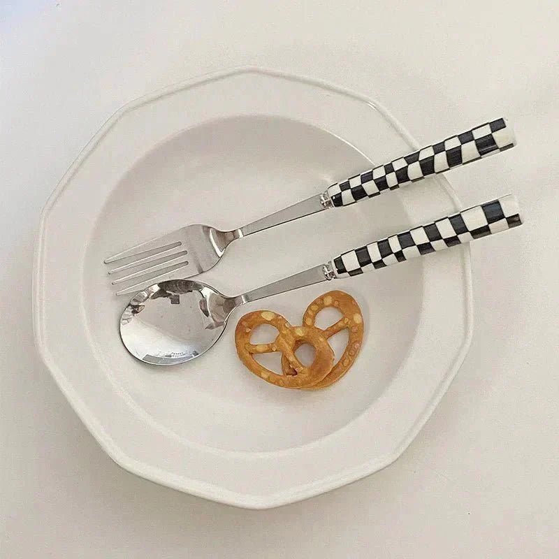 The Southern Atelier - Checkered Cutlery Set - The Southern AtelierSKU_1762349630332_683