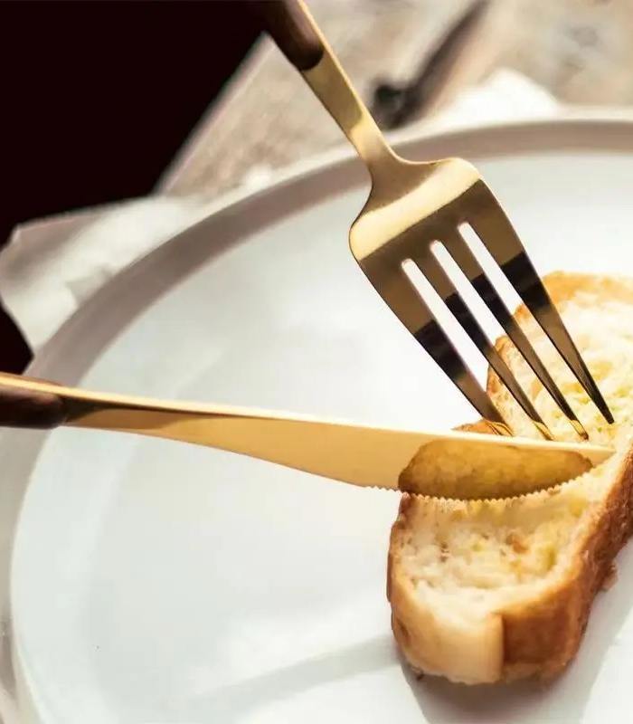 The Southern Atelier – Elegant 30 - Piece Stainless Steel Cutlery Set with Warm Wooden Accents for a Refined Dining Experience - The Southern AtelierSKU_1762849867324_298