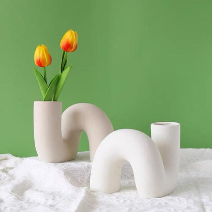 The Southern Atelier – Elegant Abstract Ceramic Vase for a Stylish Centrepiece - The Southern AtelierSKU_1763119417383_982