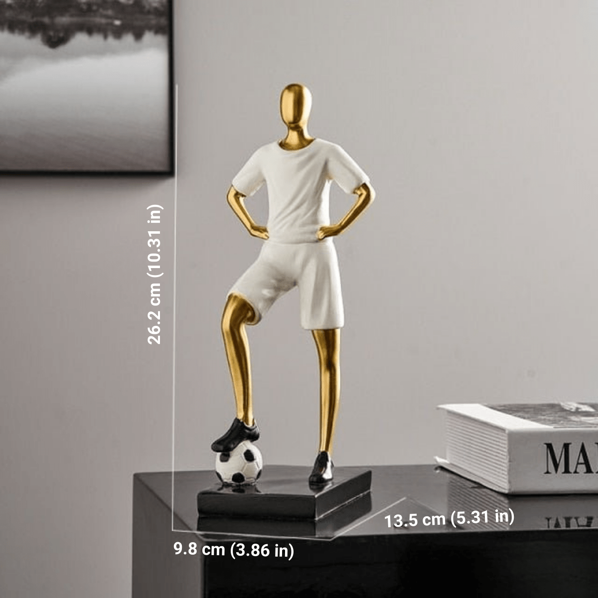 The Southern Atelier – Elegant Abstract Footballer Sculpture in Polished Resin for a Sophisticated Touch - The Southern AtelierSKU_1765807367422_815