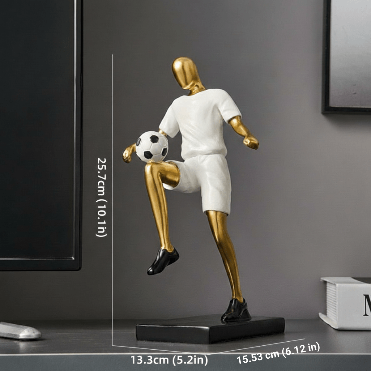 The Southern Atelier – Elegant Abstract Footballer Sculpture in Polished Resin for a Sophisticated Touch - The Southern AtelierSKU_1765807367422_815