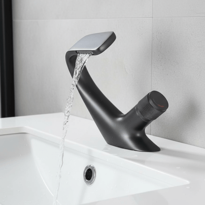 The Southern Atelier – Elegant Brass Basin Faucet for a Luxurious Touch - The Southern AtelierSKU_1762849782859_752