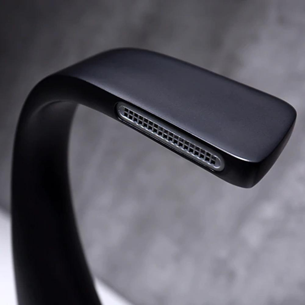 The Southern Atelier – Elegant Brass Basin Faucet for a Luxurious Touch - The Southern AtelierSKU_1762849782859_752