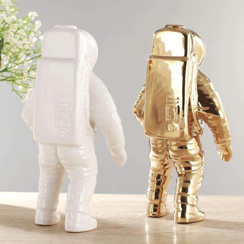 The Southern Atelier – Elegant Ceramic Astronaut Vase for a Modern and Creative Touch - The Southern AtelierSKU_1763119369337_812