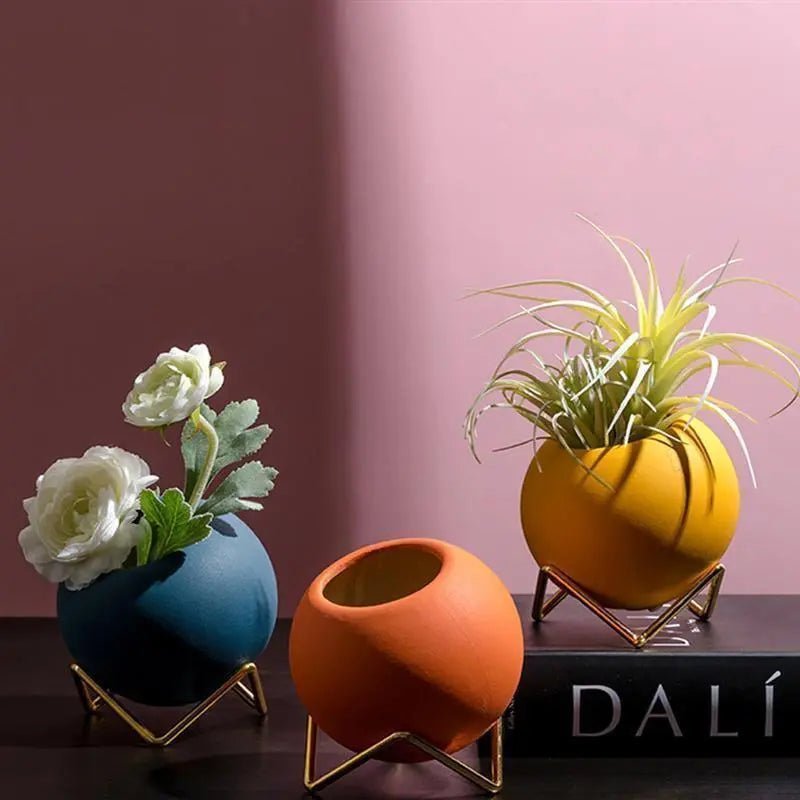 The Southern Atelier – Elegant Ceramic Planter in Chic Metal Stand for Timeless Spaces - The Southern AtelierSKU_1775908928178_668