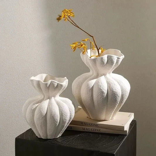 The Southern Atelier – Elegant Creamy White Lotus Ceramic Vase Collection for a Serene Ambiance - The Southern AtelierSKU_1775450103107_551
