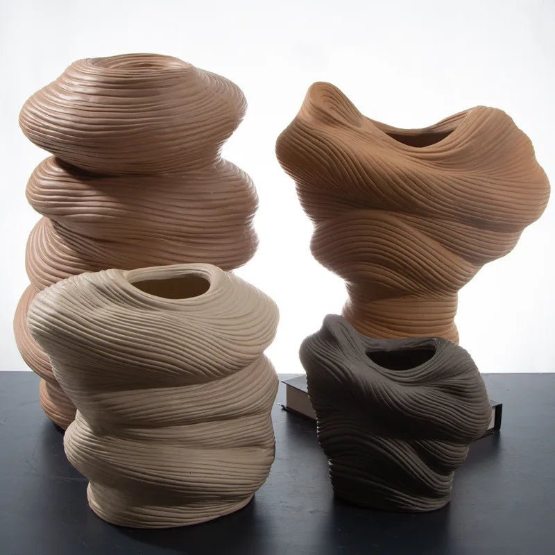The Southern Atelier – Elegant Curved Ceramic Vase for a Serene Ambiance - The Southern AtelierSKU_1774881666927_874