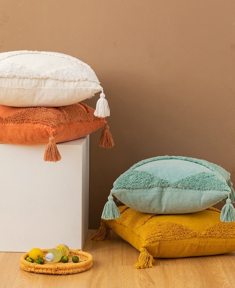 The Southern Atelier – Elegant Geometric Cotton and Corduroy Cushion Cover for a Serene Ambiance - The Southern AtelierSKU_1763118662021_277