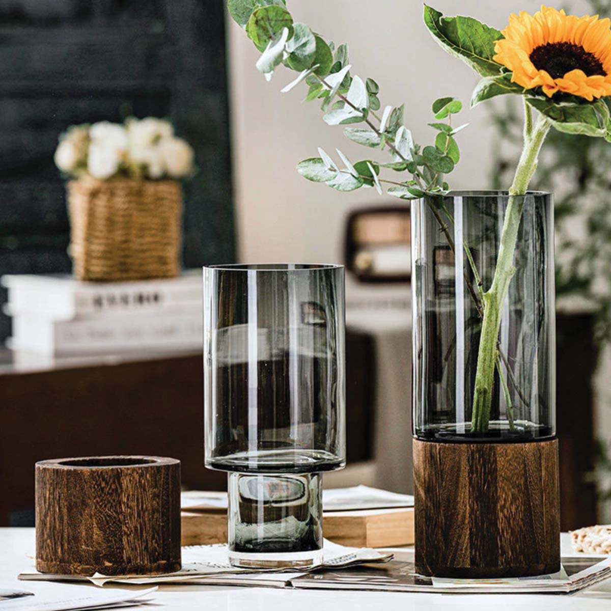 The Southern Atelier – Elegant Glass and Wood Cylinder Flower Vase for a Stylish Modern Interiors - The Southern AtelierSKU_1765807263379_786