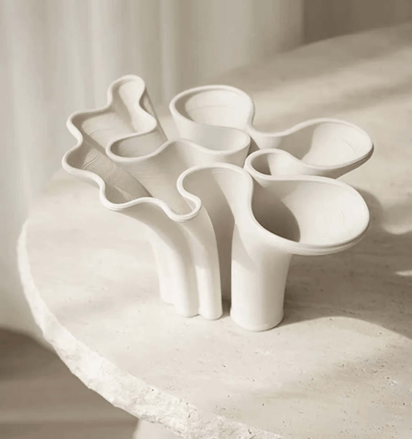 The Southern Atelier – Elegant Petal White Ceramic Vessel for a Serene Ambiance - The Southern AtelierSKU_1774881670464_119