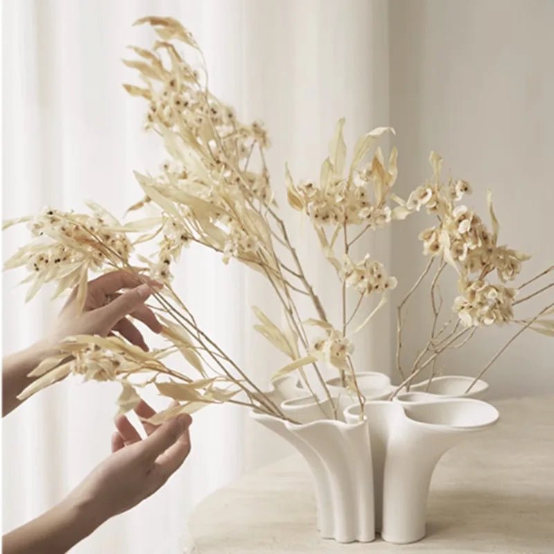 The Southern Atelier – Elegant Petal White Ceramic Vessel for a Serene Ambiance - The Southern AtelierSKU_1774881670464_119