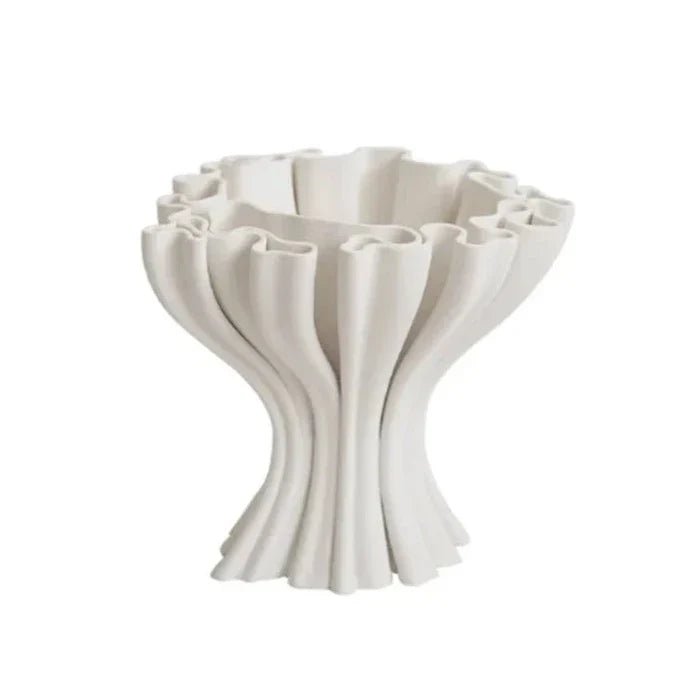 The Southern Atelier – Elegant Petal White Ceramic Vessel for a Serene Ambiance - The Southern AtelierSKU_1774881670464_119