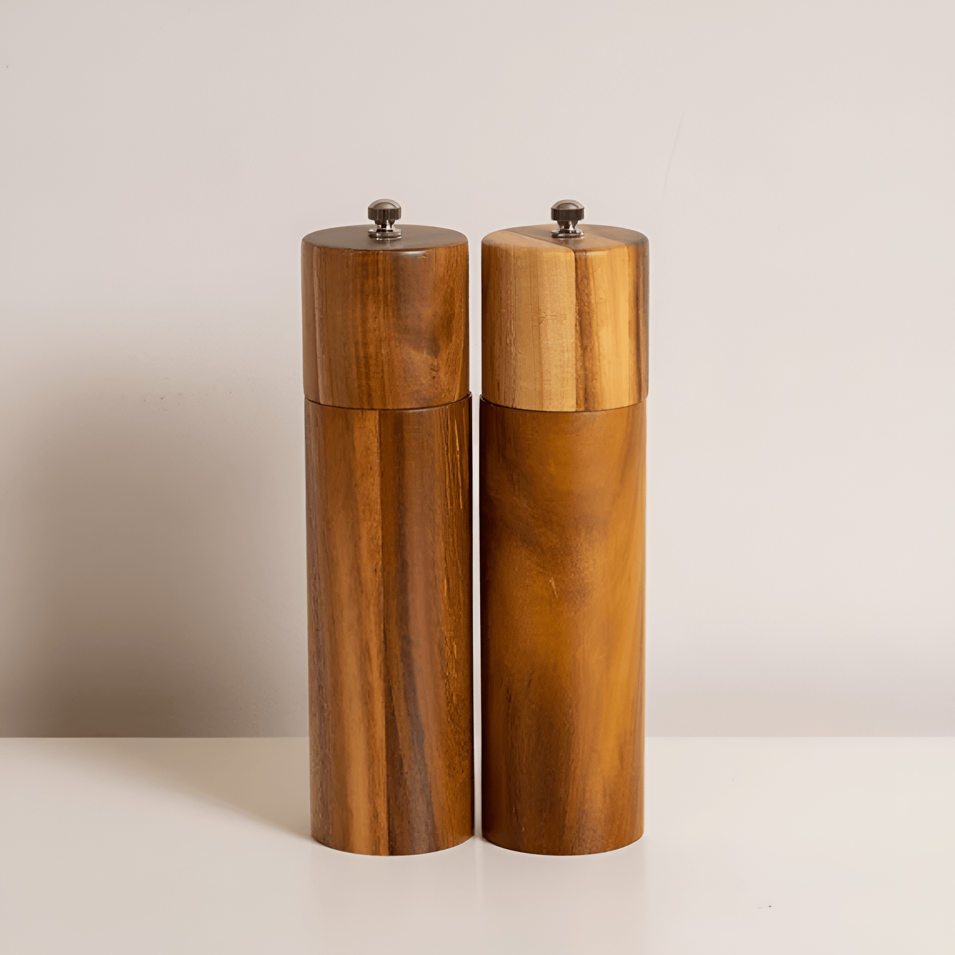 The Southern Atelier – Elegant Wooden Spice Grinders for a Stylish Kitchen Accessory - The Southern AtelierSKU_1774883089668_672