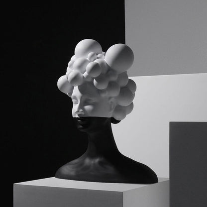 The Southern Atelier – Enigmatic Resin Sculpture in Sleek Woman Silhouette for a Stylish Accent - The Southern AtelierSKU_1766400535371_677UHIDHUIEHI