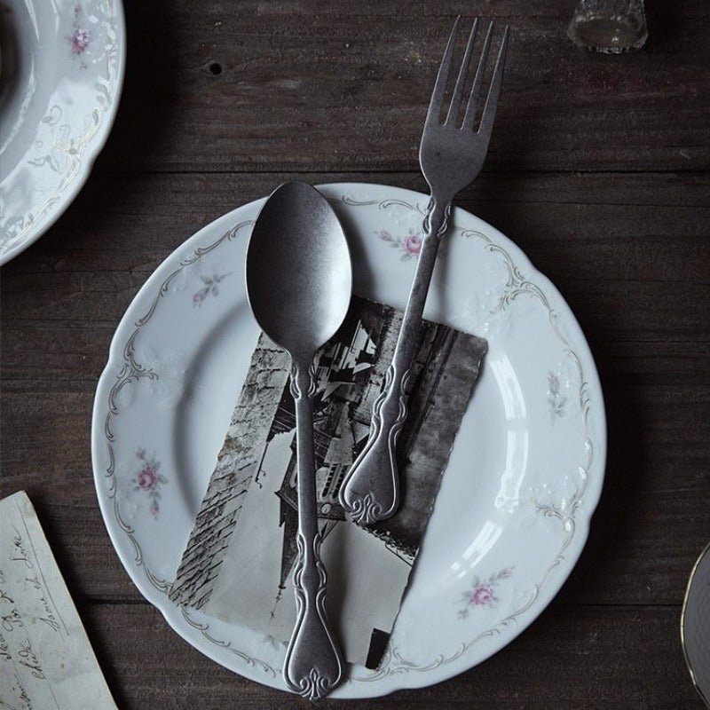 The Southern Atelier – Exquisite Antique Matte Finish Cutlery Set for Elegant Dining Experience - The Southern AtelierSKU_1763119374470_772