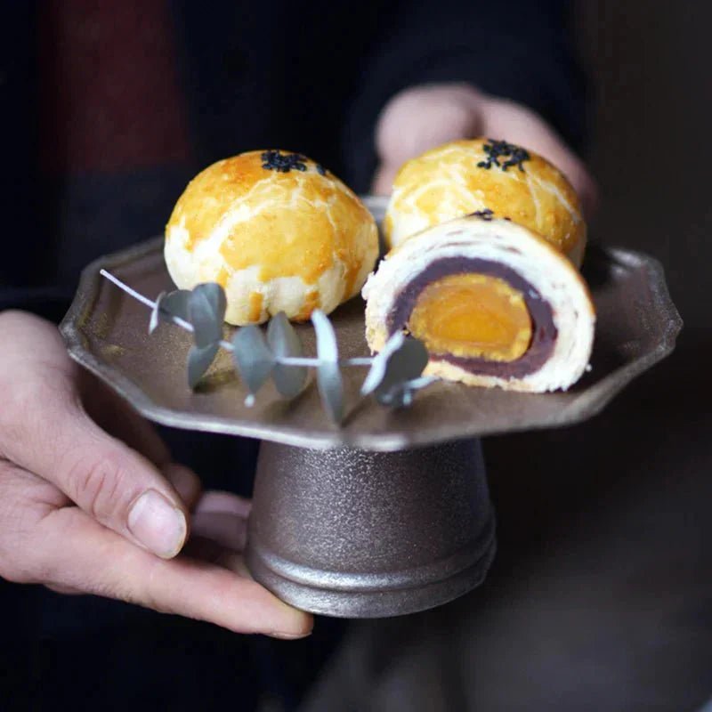 The Southern Atelier – Exquisite Handmade Vintage Serving Tray in Elegant Black and Brass for Timeless Charm - The Southern AtelierSKU_1763119065199_172