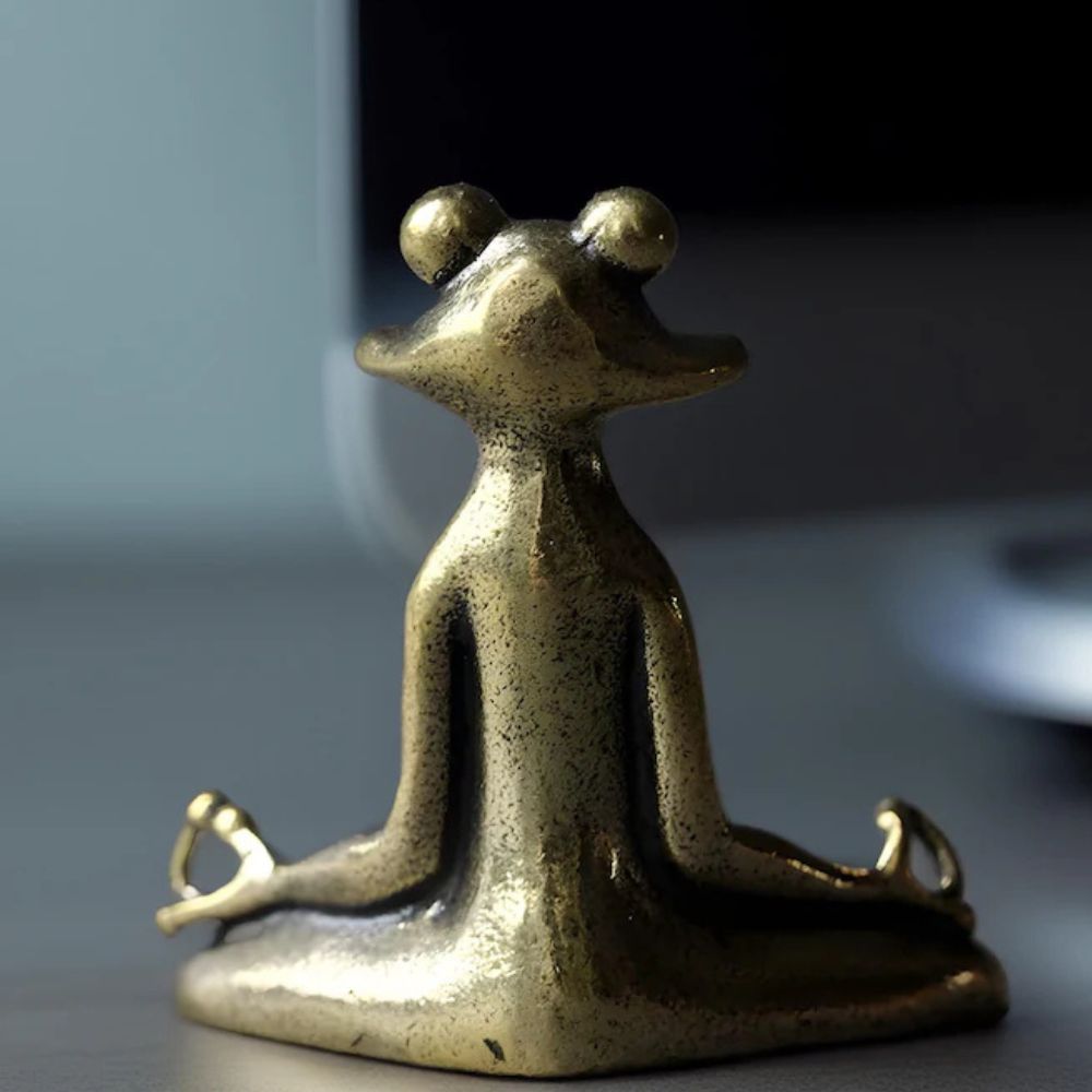 The Southern Atelier – Lotus Frog Miniature Figurine in Tranquil Hues for a Serene Atmosphere - The Southern AtelierSKU_1774883105854_948