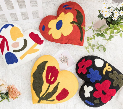 The Southern Atelier – Luxurious Heart Plush Cushion with Floral Design for a Stylish Living Space - The Southern AtelierSKU_1763119296168_303