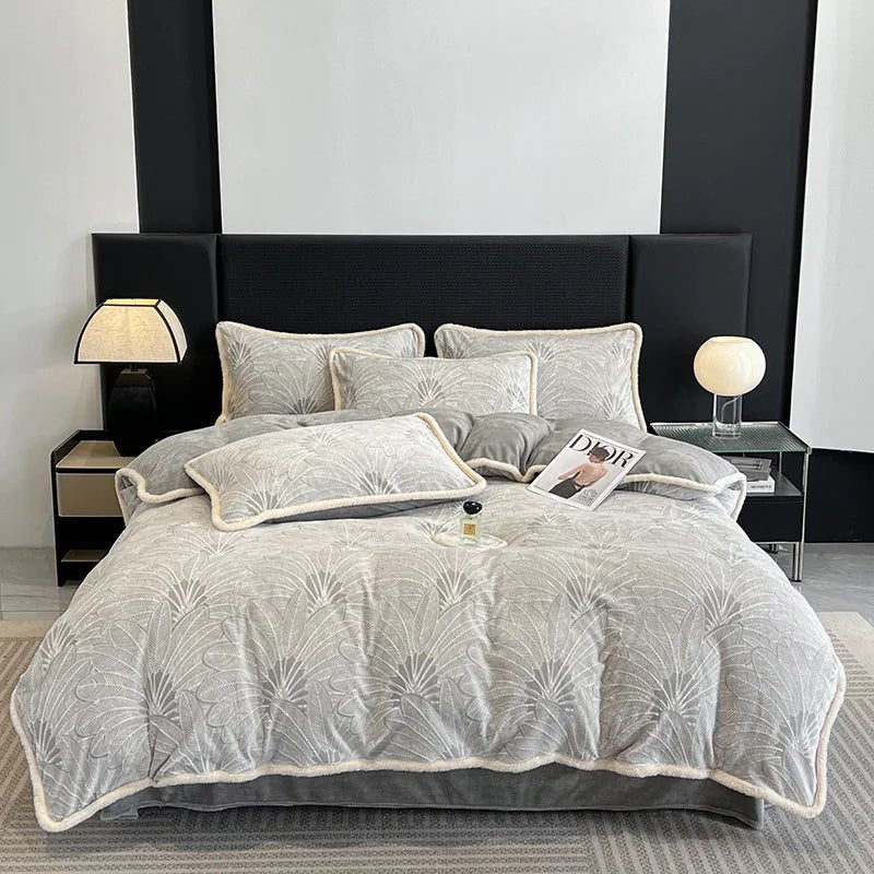 The Southern Atelier – Luxurious Milk Velvet Jacquard Bedding Set for Autumnal Elegance with Timeless Charm - The Southern AtelierSKU_1769008006598_2