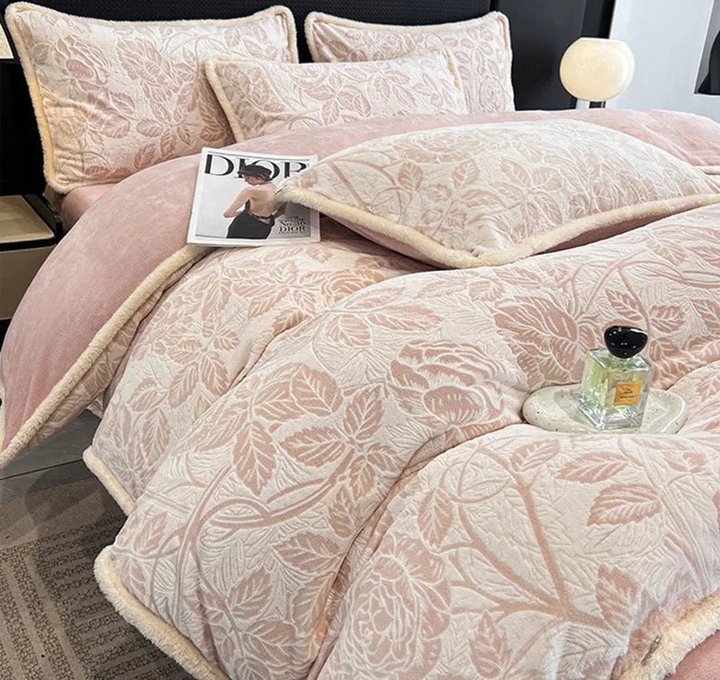 The Southern Atelier – Luxurious Milk Velvet Jacquard Bedding Set for Autumnal Elegance with Timeless Charm - The Southern AtelierSKU_1769008006598_286