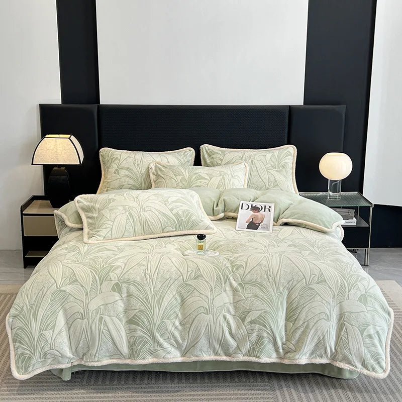The Southern Atelier – Luxurious Milk Velvet Jacquard Bedding Set for Autumnal Elegance with Timeless Charm - The Southern AtelierSKU_1769008006598_953