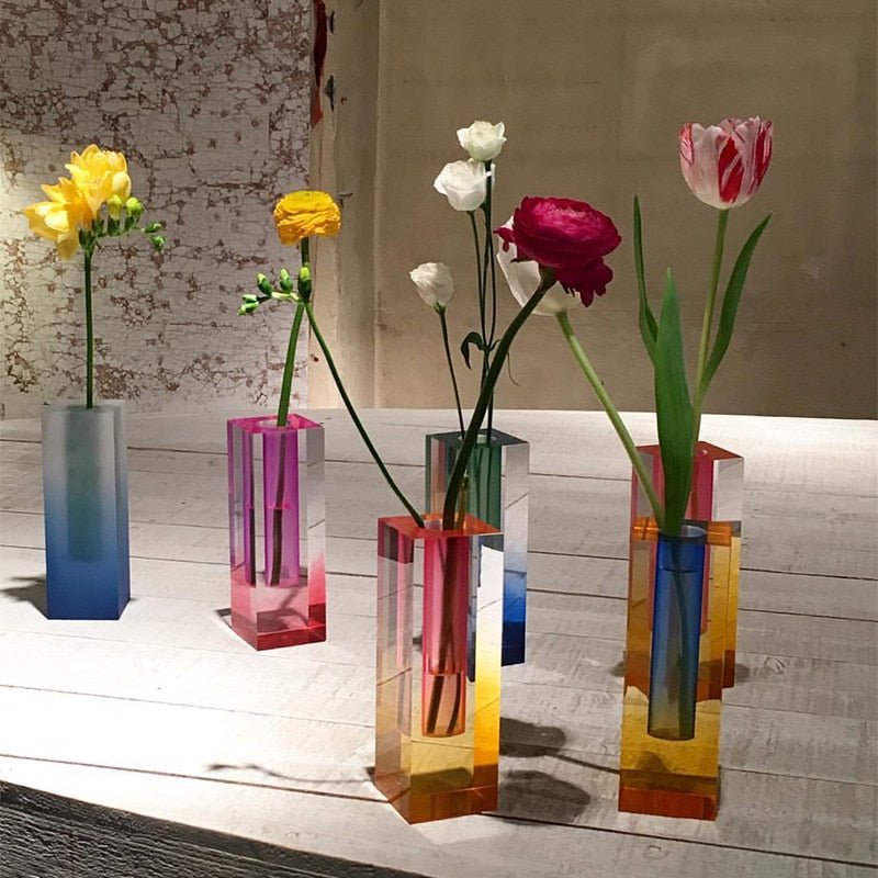 The Southern Atelier – Modern Prism Acrylic Vase - The Southern AtelierSKU_1755802951551_288