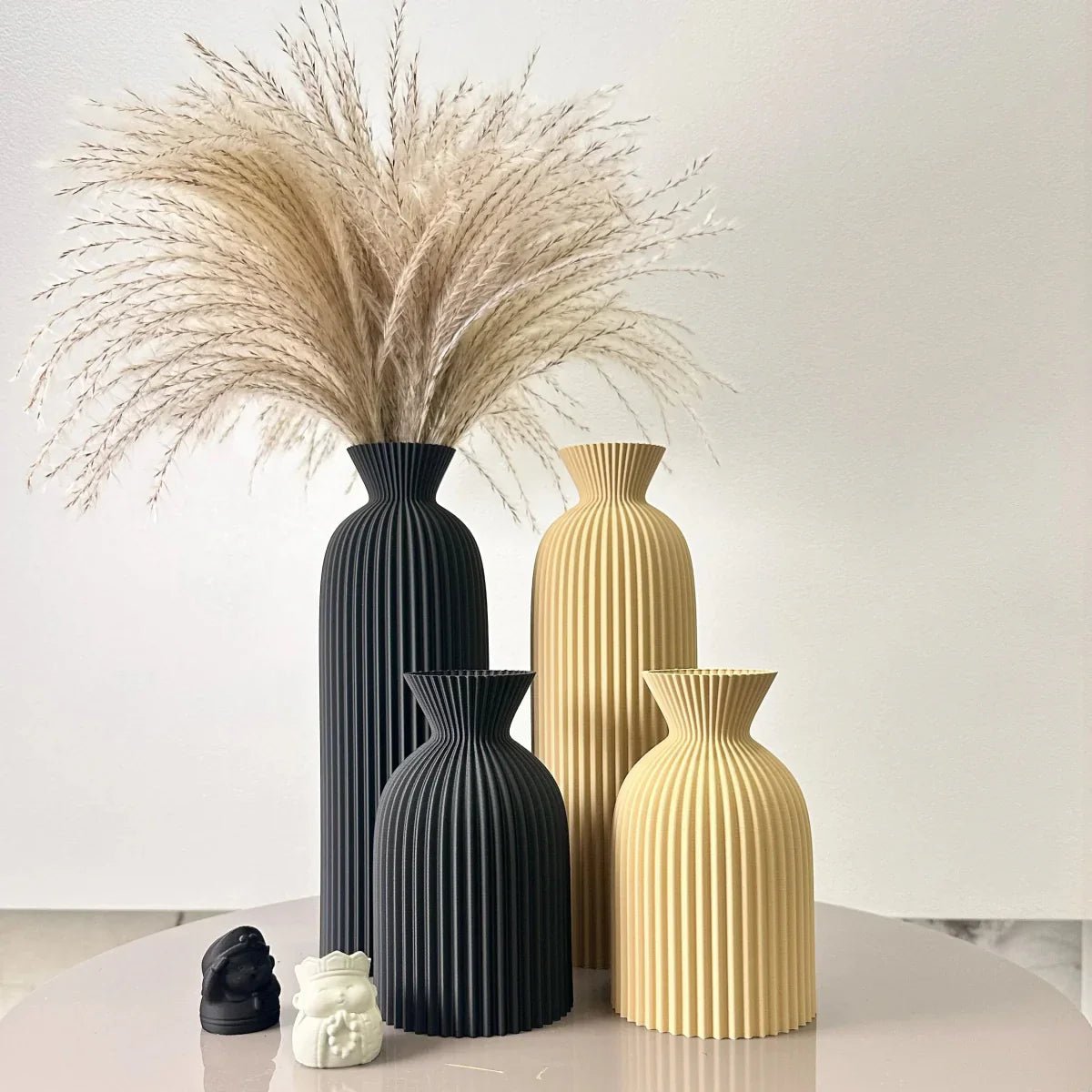 The Southern Atelier – Wavy Textured Ceramic Vases for Dried Flowers with Timeless Charm - The Southern AtelierSKU_1775450117205_58634