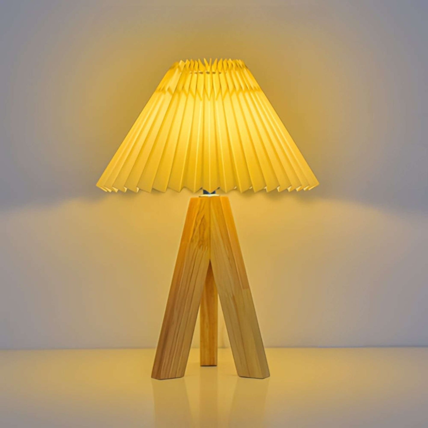 The Southern Atelier – Wooden Tripod USB Lamp - The Southern AtelierSKU_1755202180203_279
